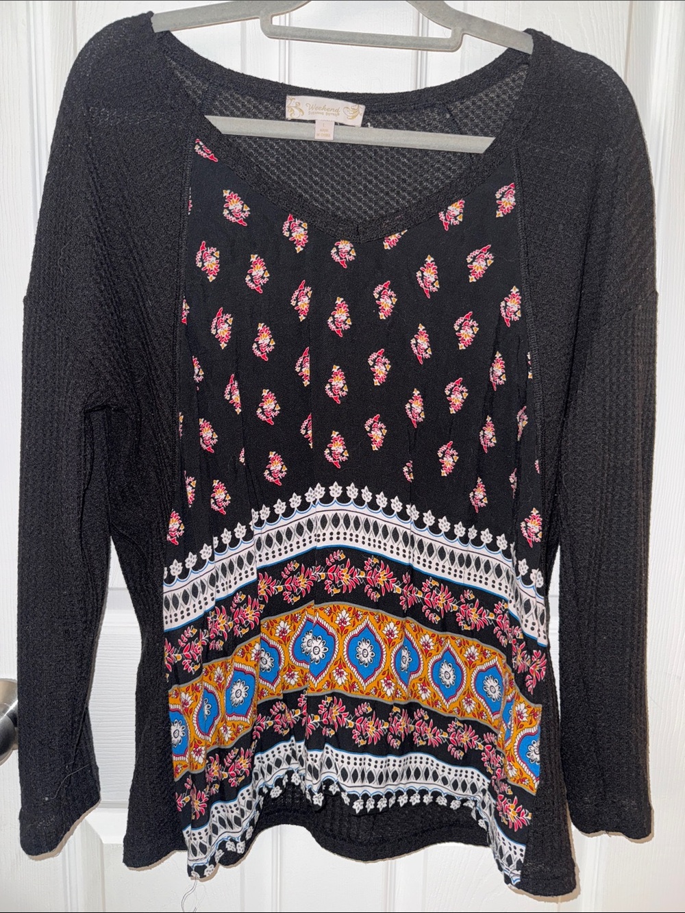 Black Floral Border Long-Sleeve Women's Top